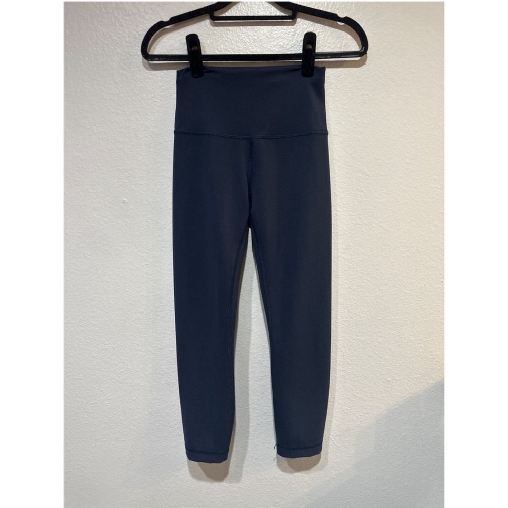 Lululemon Wunder train true navy 2 23” - Picture 3 of 3
